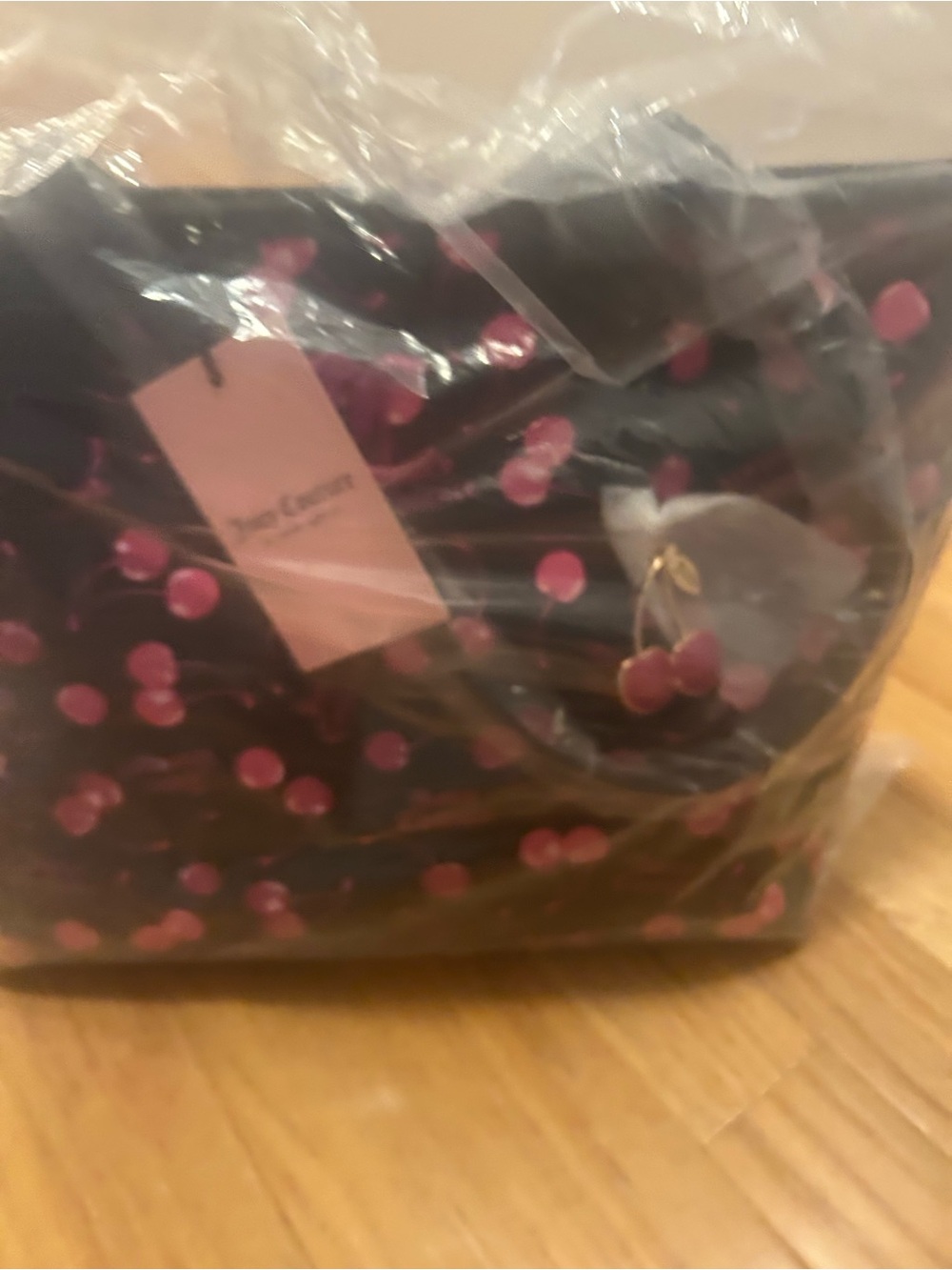 NWT JUICY COUTURE black tote with cherry 🍒 print throughout!